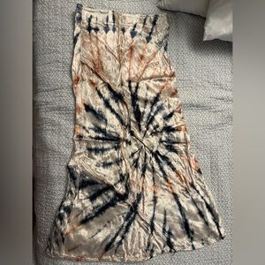 Free people tye dye midi skirt size XS